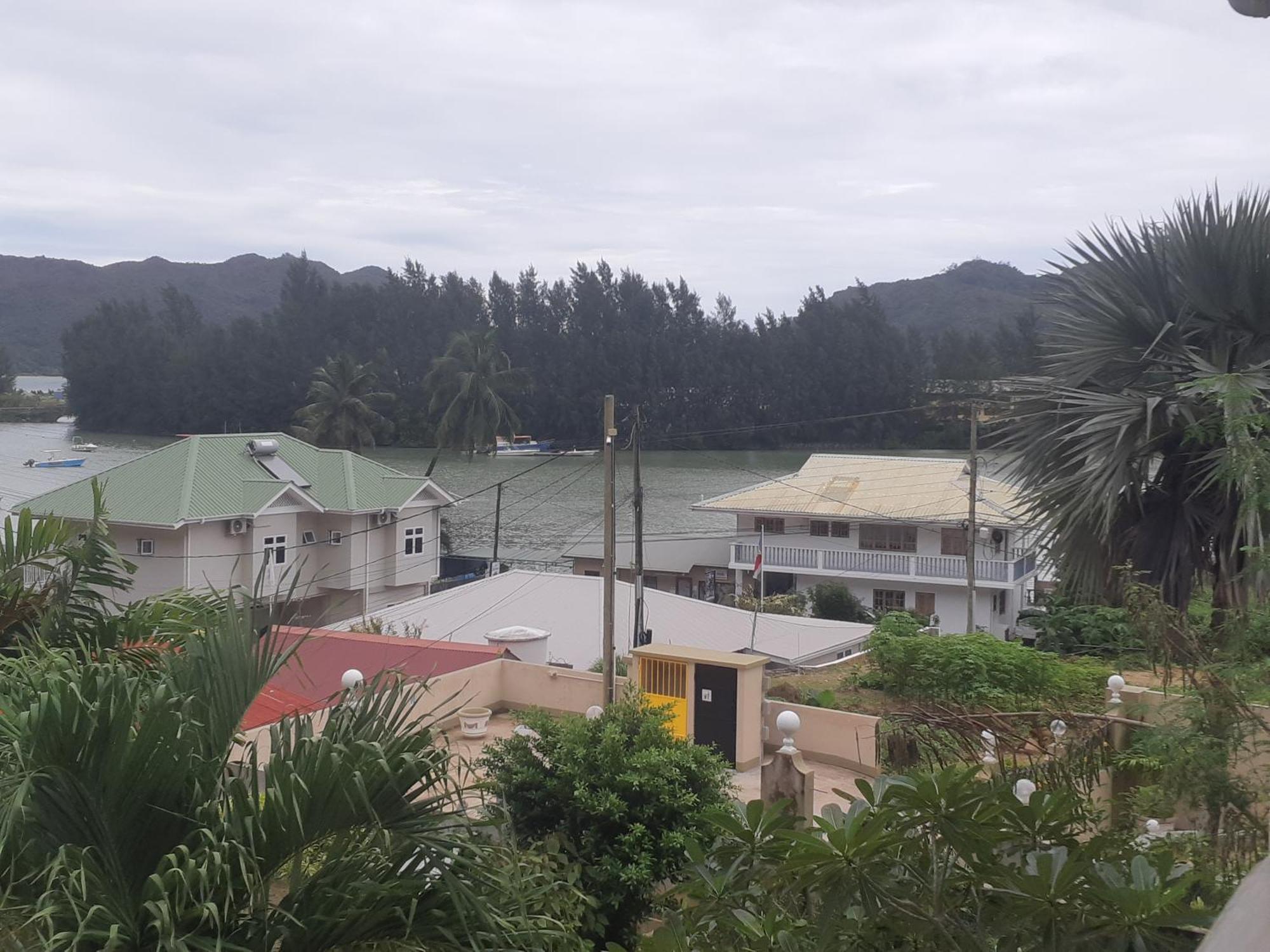 La Residence D'Almee Guesthouse Baie Sainte Anne エクステリア 写真